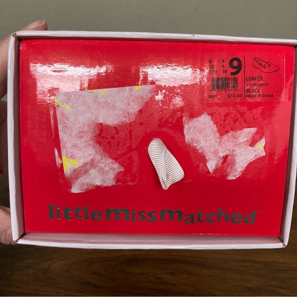 NWT Quirky & Cute Little Miss Matched Black Furry Loafers 9 - Picture 10 of 12